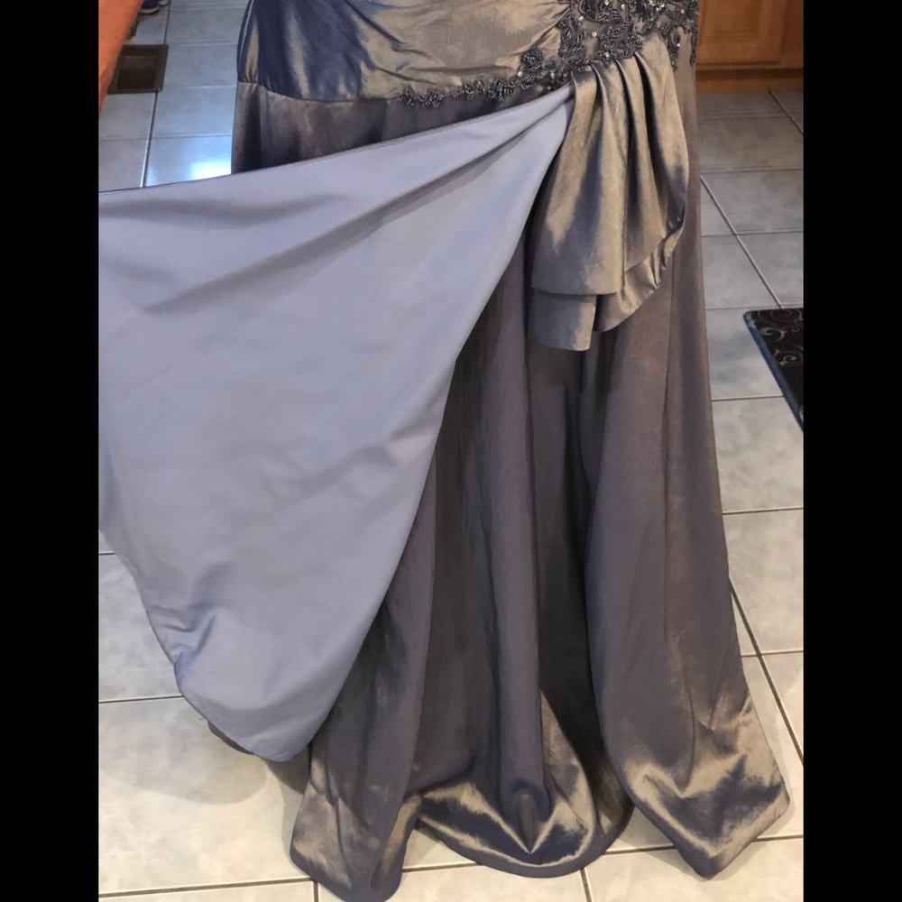 Montage Beautiful Mother of the Bride Dress - Picture 2 of 8